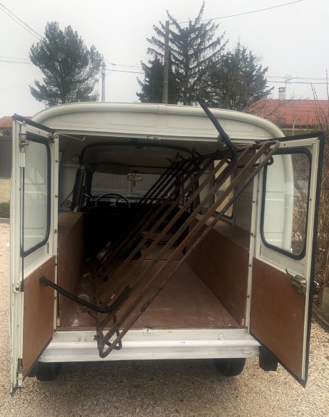 85367F51-ACD6-44C6-A9BA-BA9350E3A7A4.jpeg (394.75 Kio) Vu 2256 fois Je sais, normalement elle se pose sur le toit