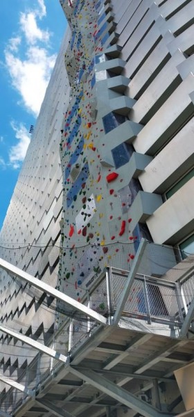 Capture 19.JPG (88.85 Kio) Vu 1926 fois Mais aussi mur d'escalade.