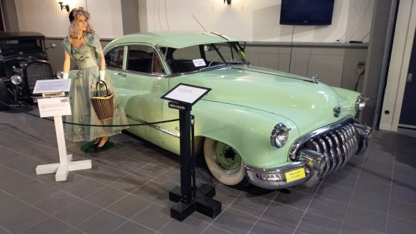 Buick Spécial 1950 ,  comme quoi il n'y a pas que ma 2CV qui est Spécial.