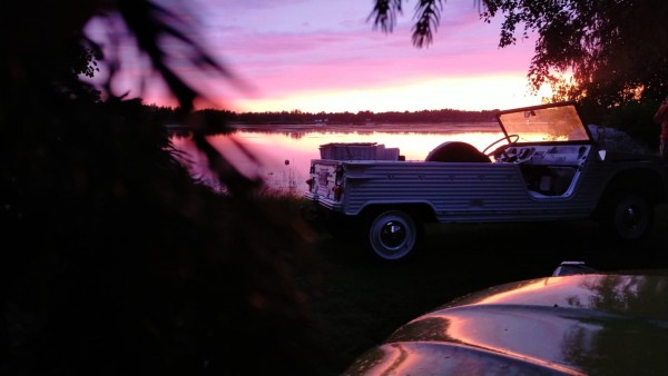 2CV méhari et... Coucher de soleil