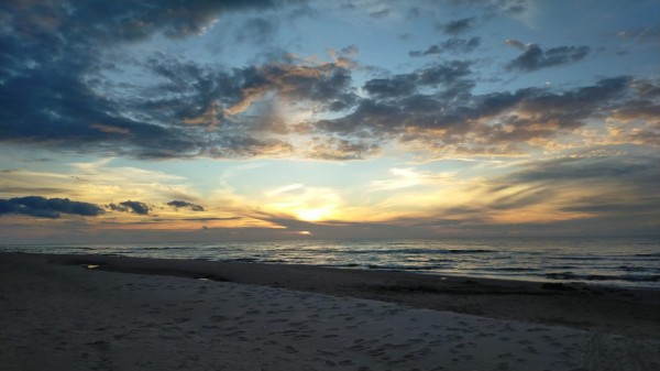 WhatsApp Image 2022-08-02 at 20.43.58.jpeg (120.56 Kio) Vu 997 fois coucher de soleil d'hier soir