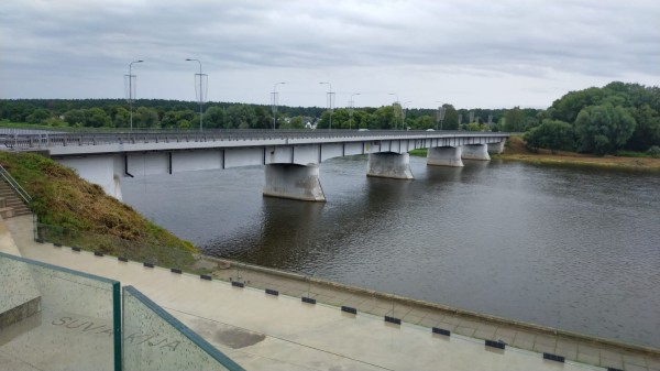 Pont sur la rivière Nemunas