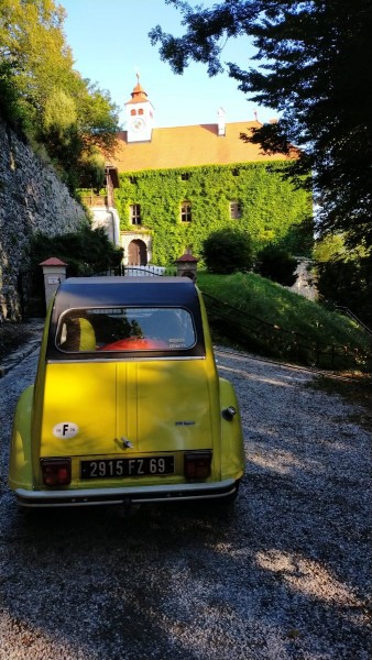 Passage au Château Prenegg . Ne se visite pas...