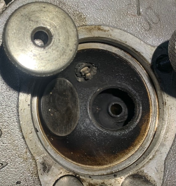 0B1BAF3B-ABBB-40C1-80B7-1BC48303CCDC.jpeg (515.59 Kio) Vu 6344 fois Chambre de combustion ?