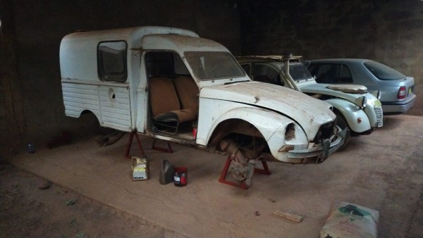 WhatsApp Image 2023-01-12 at 19.04.40.jpeg (165.89 Kio) Vu 2008 fois La voilà sur calle sans ses roues