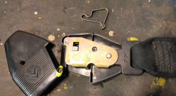 Capture 74.JPG (65.62 Kio) Vu 2926 fois le mécanisme démonté