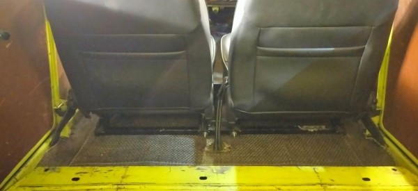 Capture 80.JPG (57.38 Kio) Vu 3791 fois fixation des sièges sur le support