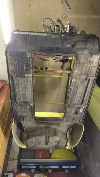 WhatsApp Image 2024-02-15 à 17.40.09_7ba6240e.jpg (133.44 Kio) Vu 2770 fois la caisse vu de dessous