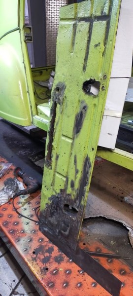 Capture 170.JPG (89.06 Kio) Vu 5151 fois Voilà le plancher droit évacué: