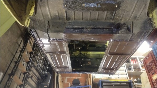 WhatsApp Image 2024-04-04 à 16.56.10_300ec217.jpg (239.67 Kio) Vu 6067 fois caisse vue de dessous