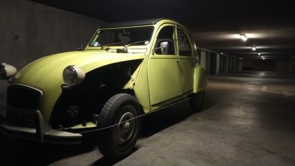 WhatsApp Image 2024-04-17 à 17.09.51_ab443ff8.jpg (93.66 Kio) Vu 10041 fois Après ajustement des hauteurs, contrôle du parallélisme sur un sol plat