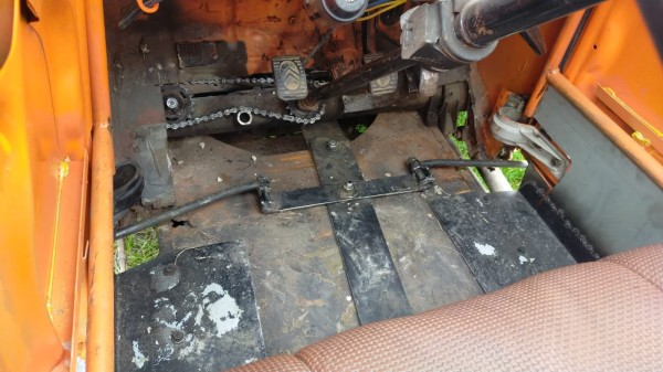 WhatsApp Image 2024-05-19 à 17.12.05_ebfc3df7.jpg (218.76 Kio) Vu 3141 fois Et ses 4 roues directrices sophistiquées.