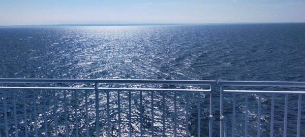 Capture 037.JPG (152.89 Kio) Vu 1416 fois Le temps est beau, et la mer est calme.