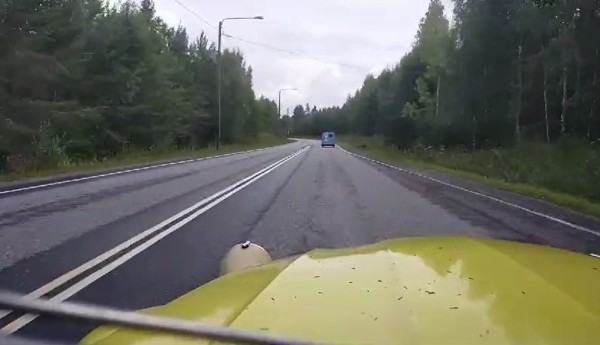 Capture 042.JPG (74.67 Kio) Vu 1372 fois On s'est pris un peu de pluie sur la route