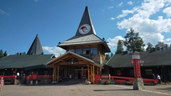 WhatsApp Image 2024-07-23 à 13.51.39_1ee0cb1f.jpg (200.89 Kio) Vu 1291 fois Le village du père noël