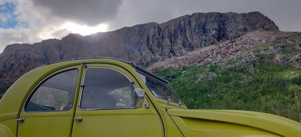 Capture 059.JPG (110.45 Kio) Vu 1408 fois de belles montages le long d'une magnifique route