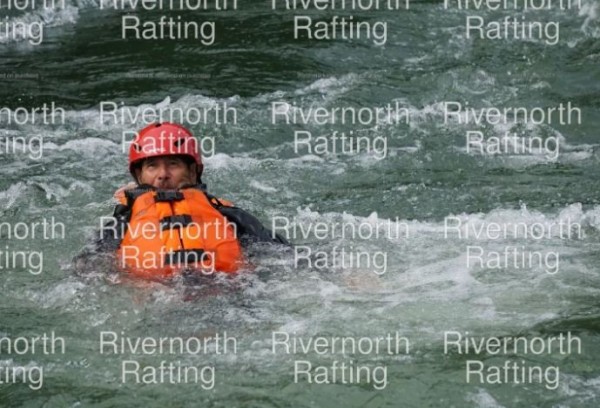 bon, là je suis dans l'eau, mais c'était baignade volontaire. (les photos ne sont pas toutes arrivé sur le site)