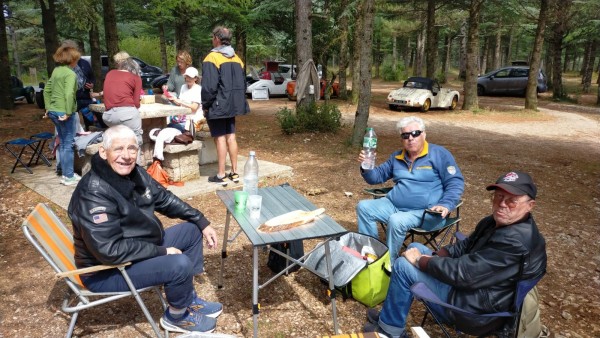 Pic nic sur les hauteurs de Millau