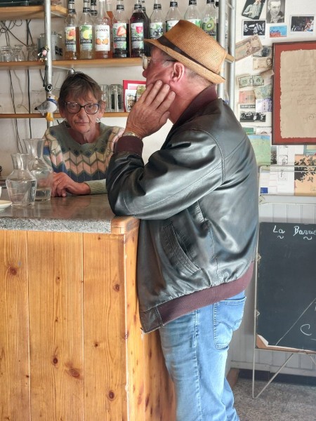 WhatsApp Image 2024-09-10 à 14.36.26_5e08efde.jpg (223.1 Kio) Vu 2525 fois Paulo, toujours en train de draguer