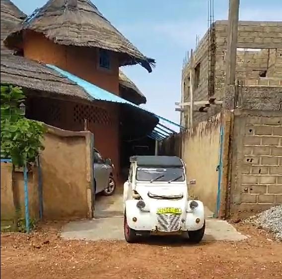 La voiture est partie cet après midi avec le garagiste pour la visite technique