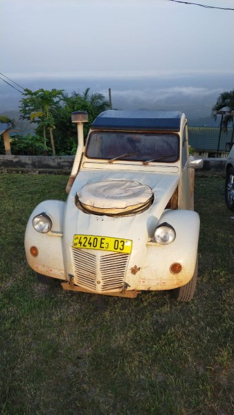 Rosé du matin sur la 2CV 25°c