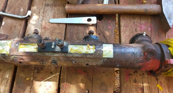 Capture 158.JPG (204.35 Kio) Vu 2363 fois J'ai fini le montage.<br />Il reste à finir les serrages, et le montage réglage du poussoir.<br />Ce sera pour demain.