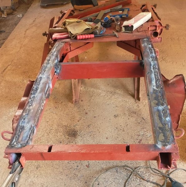 Capture 167.JPG (142.54 Kio) Vu 2182 fois les 2 sont soudées.