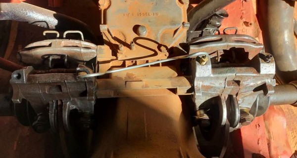 Capture 269.JPG (108.01 Kio) Vu 1547 fois J'ai été surpris de voir que le droit et le gauche n'étaient pas du même model.