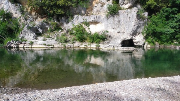 La chaleur étant au rendez vous, une bonne baignade dans la Cèze était bien agréable