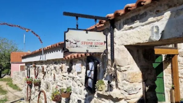 Capture 027.JPG (69.87 Kio) Vu 869 fois Je me suis arrêté à cette auberge. La patronne m'a proposé un café et du jus de fruit. <br />Au moment de partir, elle a refuser que je paie.