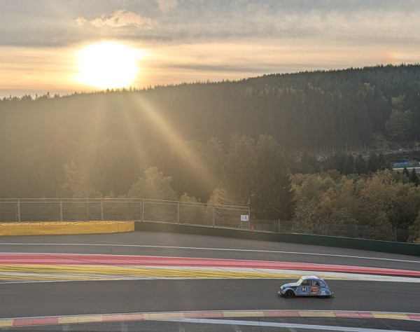 PXL_20251018_155124033.jpg (164.75 Kio) Vu 125 fois PXL_20251018_155124033.jpg