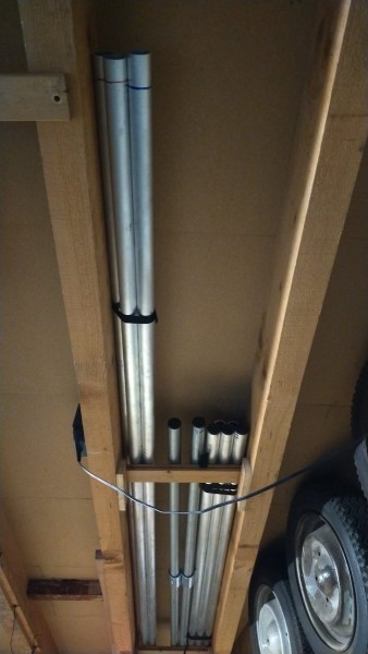 tous les tubes sous la mezzanine.