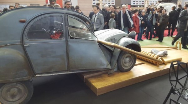 Retromobile 8.JPG (53.99 Kio) Vu 1550 fois la dernière voiture sur terre